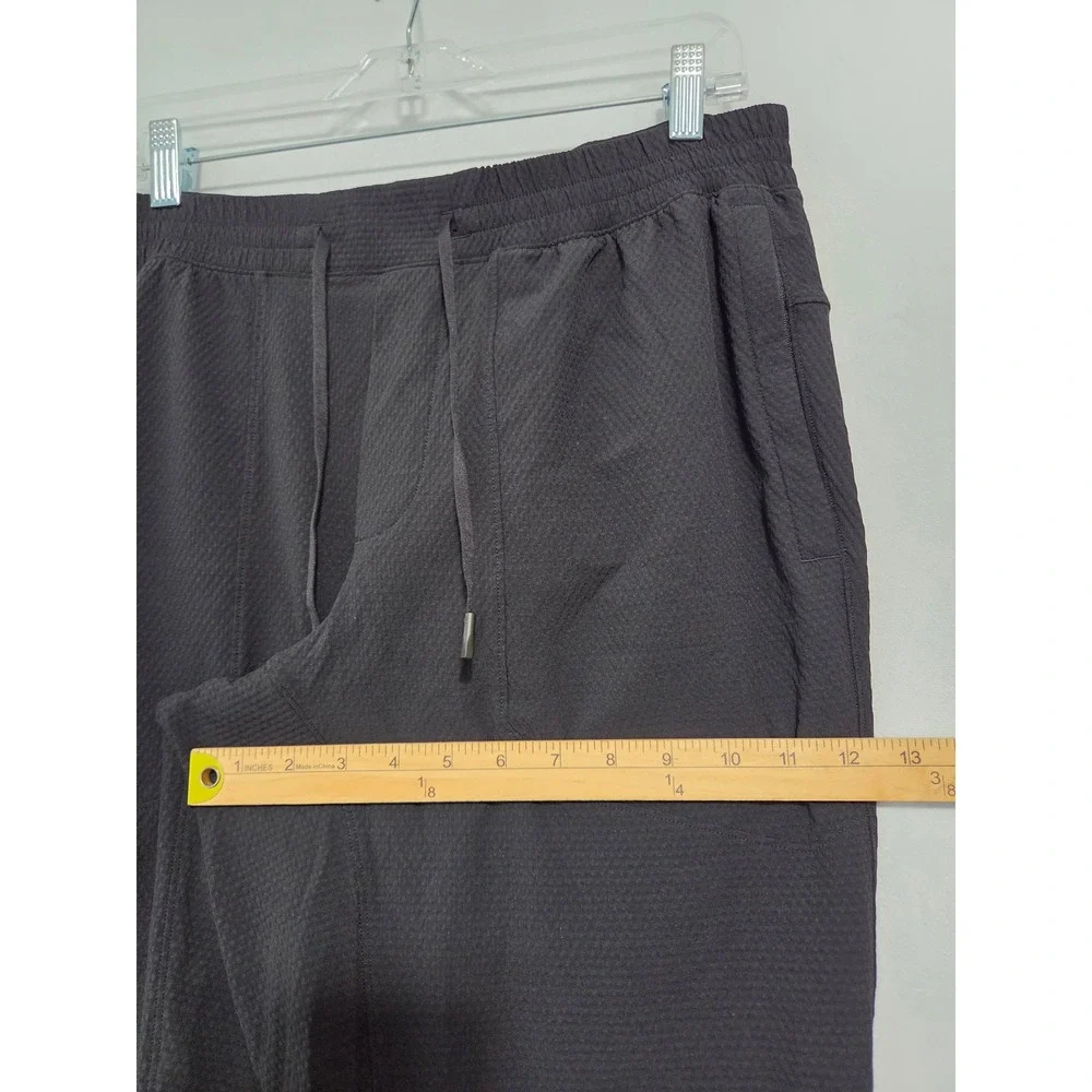 NWT Lululemon License to Train Textured Jogger Pants Mens L Black Athlesuire Gym